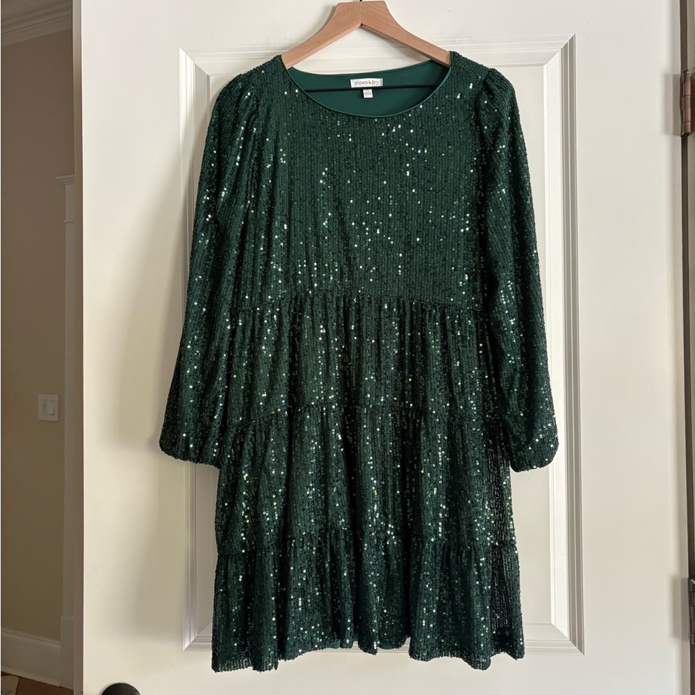 crown & ivy Emerald Green Sequin Tiered Midi Dress with POCKETS!